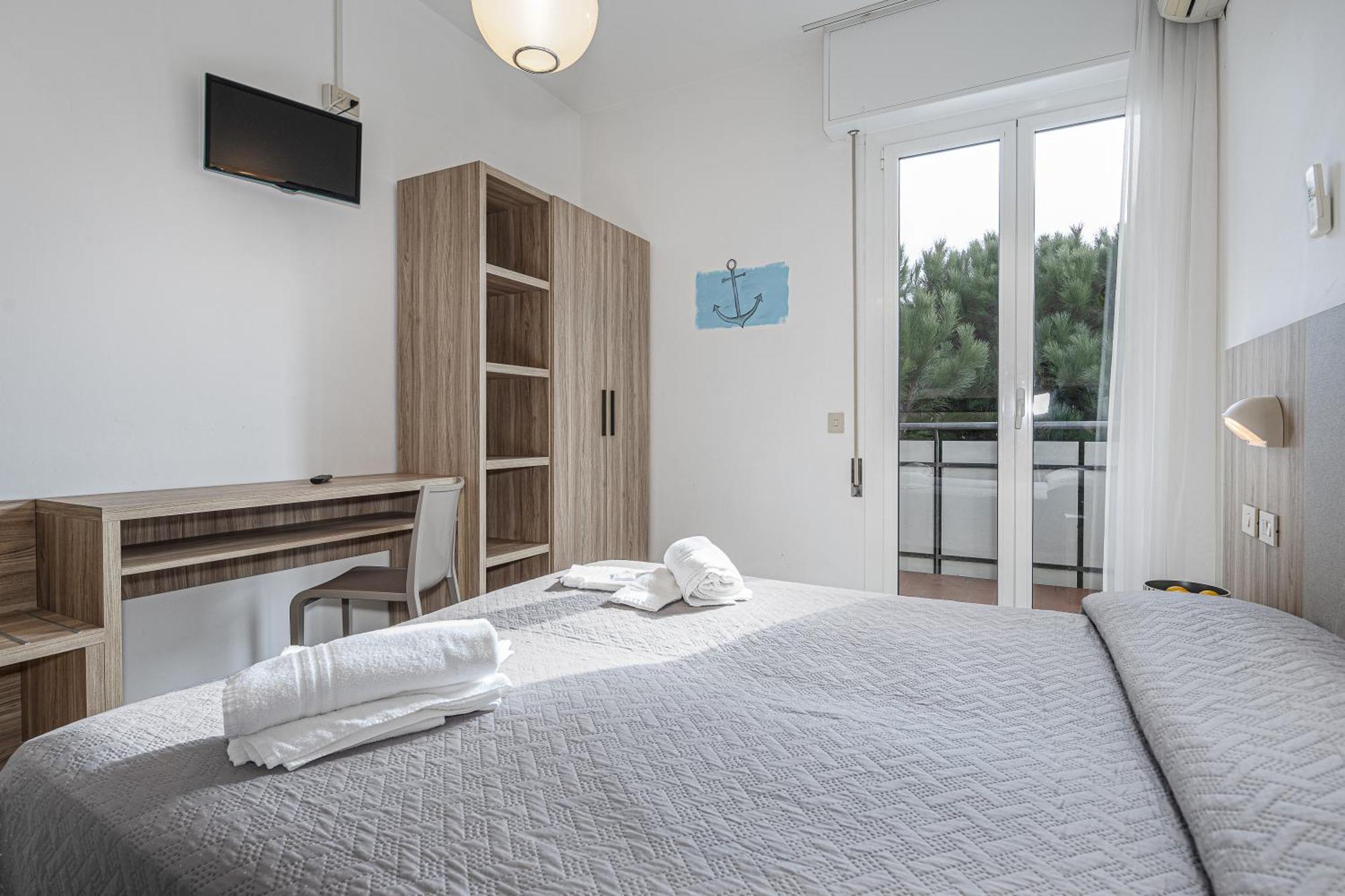 Hotel Astrid Cervia Exterior foto