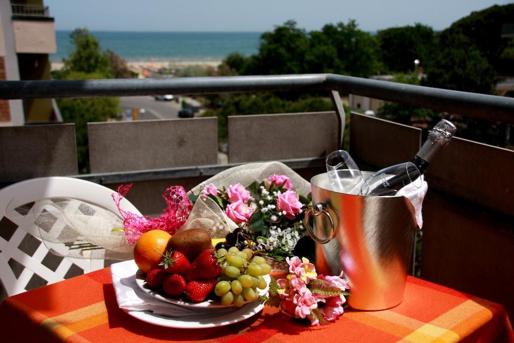 Hotel Astrid Cervia Exterior foto