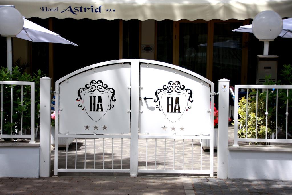 Hotel Astrid Cervia Exterior foto